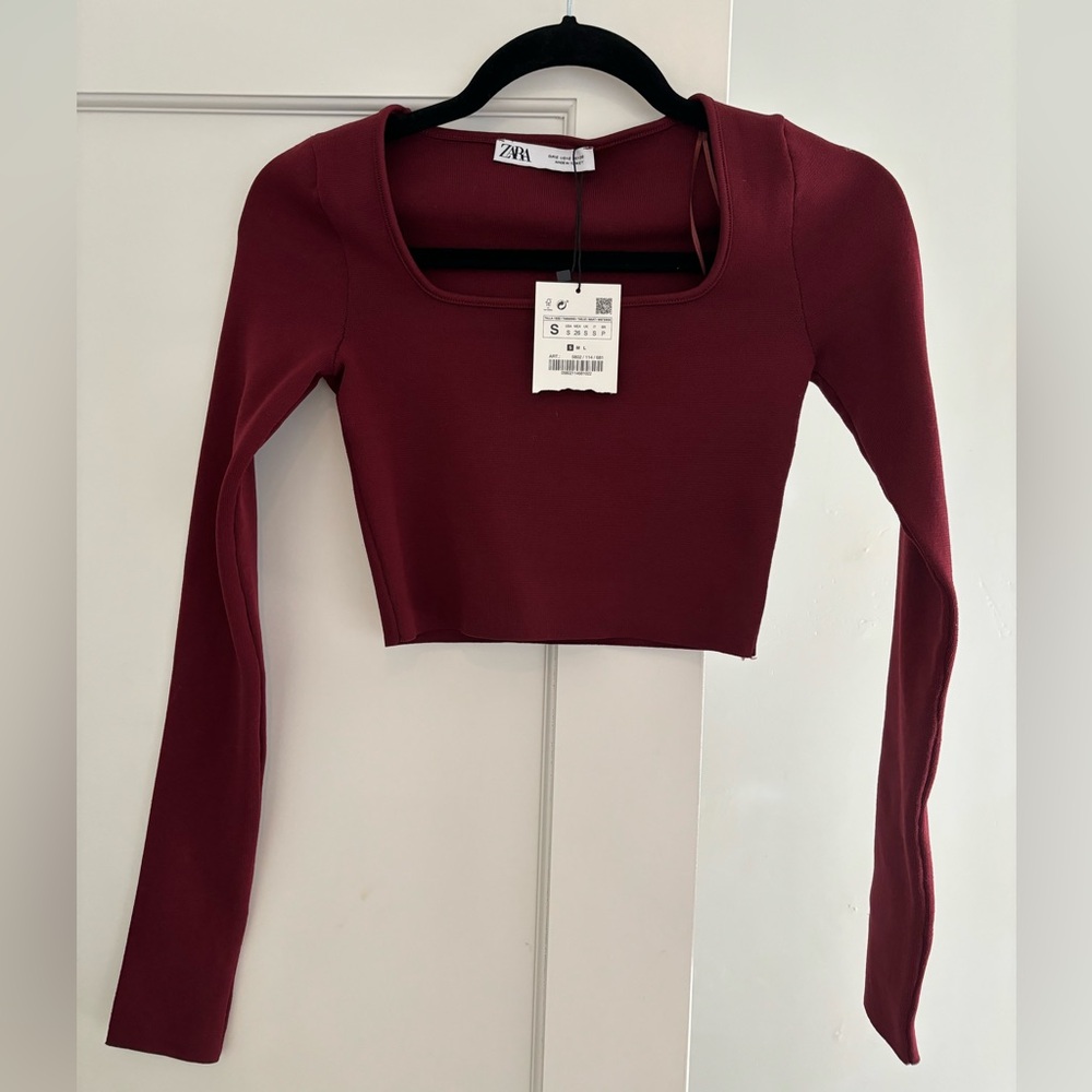 NWT size small Zara cropped long sleeve with square neckline